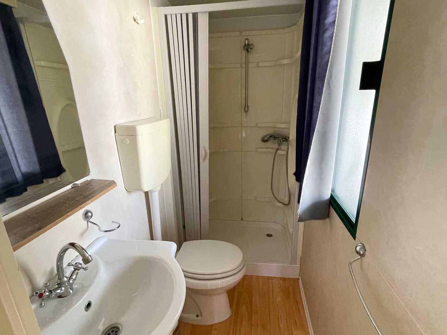 Mobirise Website Builder